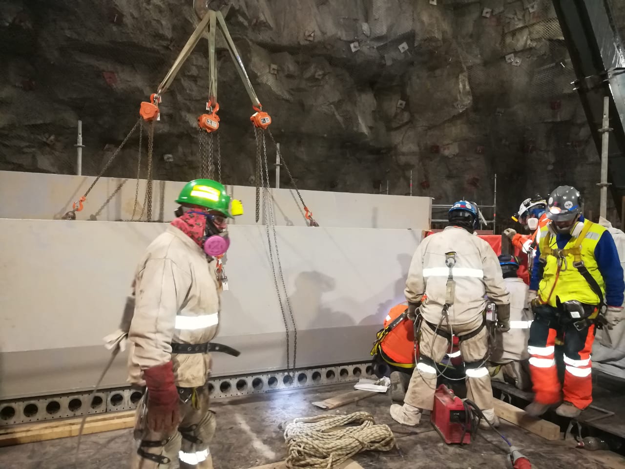 CHUTES MINEROS